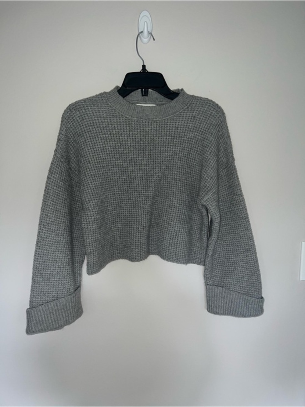 moon & madison Cropped Waffle Knit Sweater - Gray small